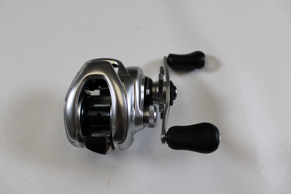 Shimano Metanium MGL 150 6.2:1 Gear Ratio - Used Casting Reel - Very G