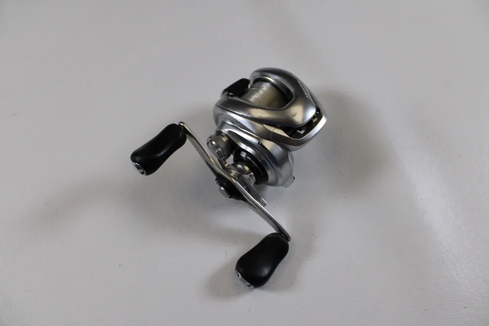 Shimano Metanium MGL 150 XG 8.5:1 Gear Ratio - Used Casting Reel - Goo